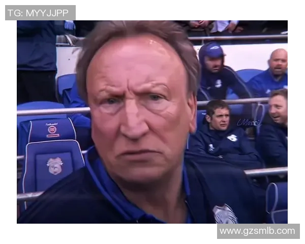 国外足球明星街头出行引发粉丝围观视频记录精彩瞬间