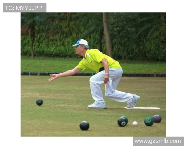 足球明星的假日生活趣事漫画展现他们的休闲时光与独特魅力